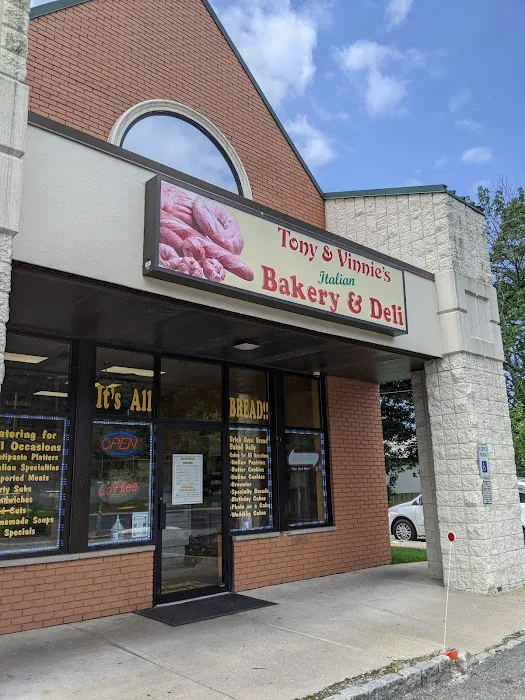 Tony & Vinnies Italian Bakery & Deli Picture 6
