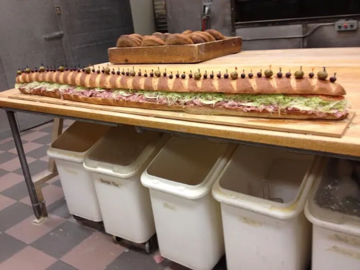 Tony & Vinnies Italian Bakery & Deli Picture 10