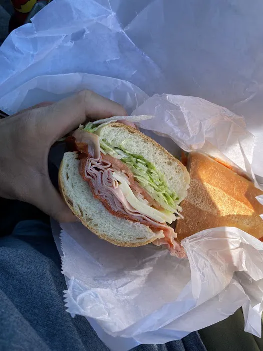 Tony & Vinnies Italian Bakery & Deli Picture 1