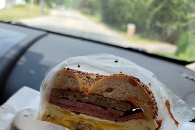 A&B Bagel, Deli and Grill