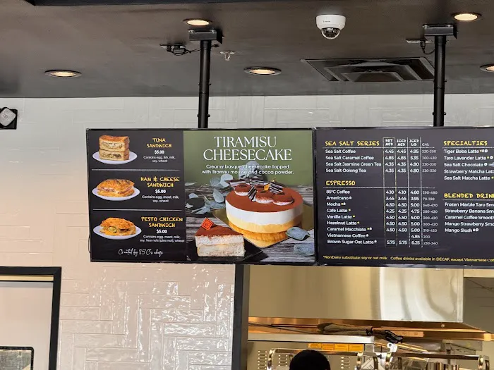 85°C Bakery Cafe - East Hanover Picture 4