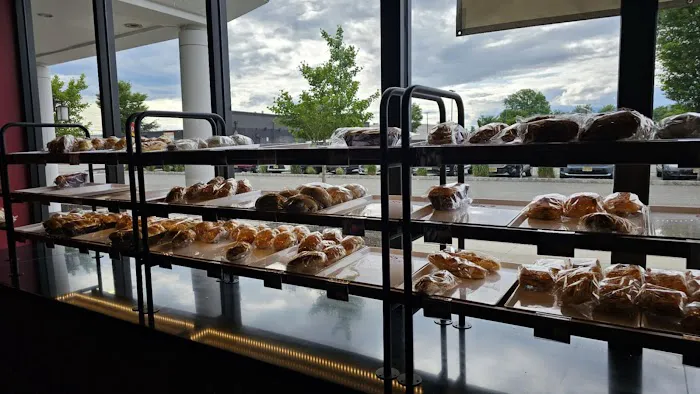 85°C Bakery Cafe - East Hanover Picture 8
