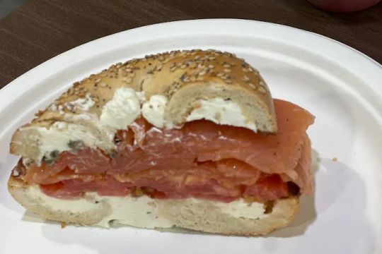 Bagel Nosh