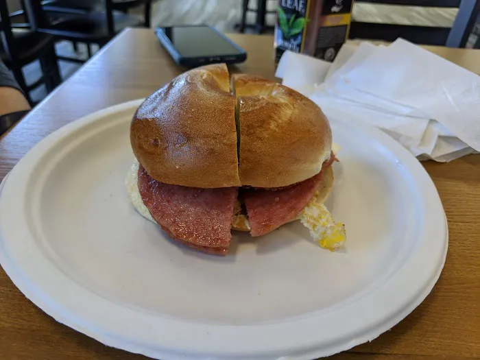 A & B Bagel and Deli Picture 4