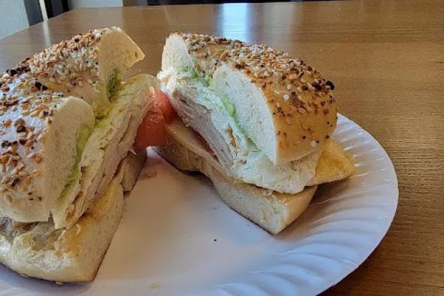 A & B Bagel and Deli