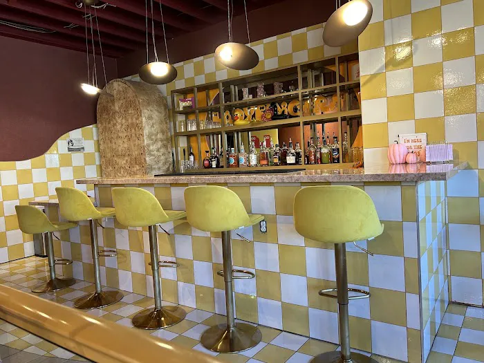 Ladyfingers Bakery + Bar Picture 2