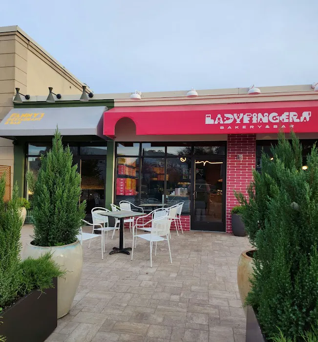 Ladyfingers Bakery + Bar Picture 6