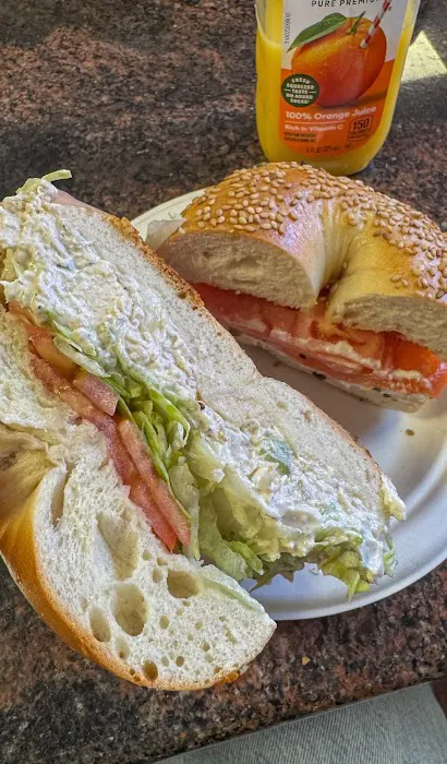 The Original Hot Bagels Abroad Picture 7