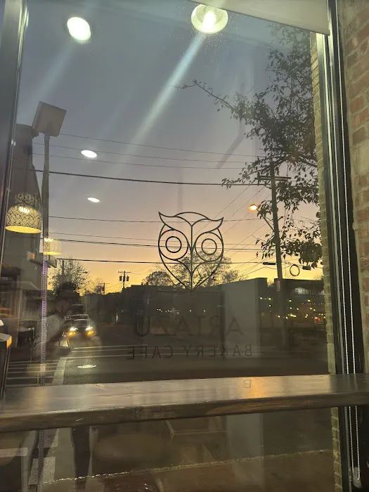 Artazu Bakery Cafe Picture 6