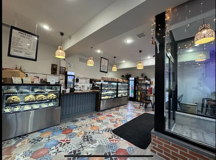 Artazu Bakery Cafe Picture 1