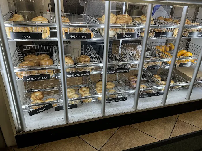 Barry's Bagel & Deli Picture 4