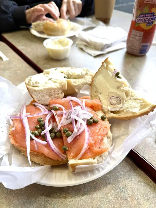 Barry's Bagel & Deli Picture 8