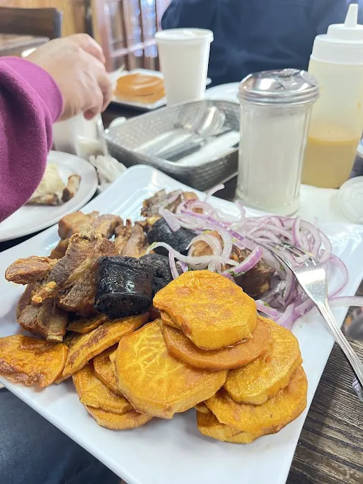 El Peruanito Panaderia Picture 9