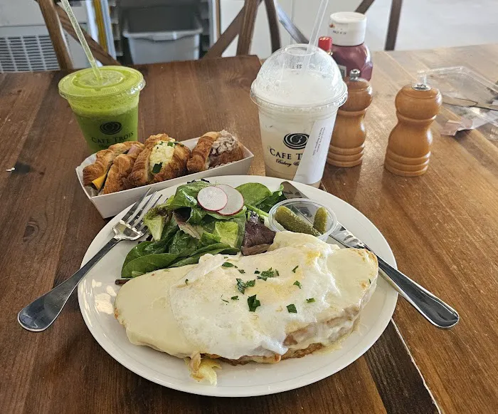 Cafe Trois Picture 10