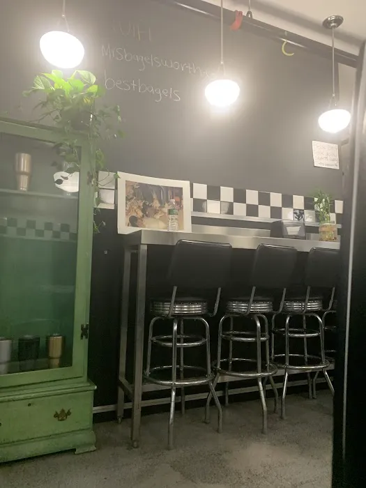ANDERSON BAGEL & DELI Picture 5