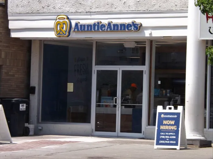 Auntie Anne's Picture 2