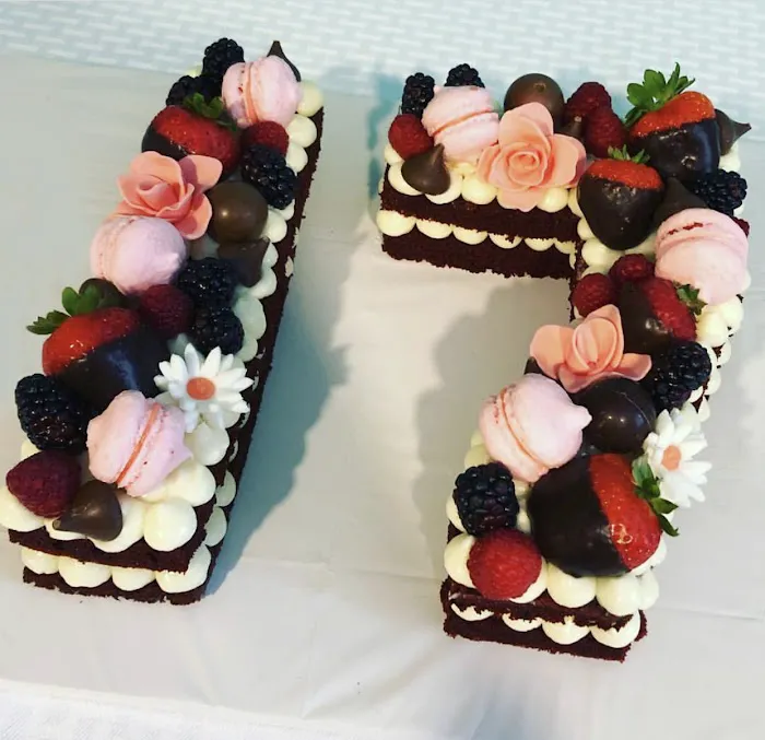 Kelly Banks Cakes Picture 7