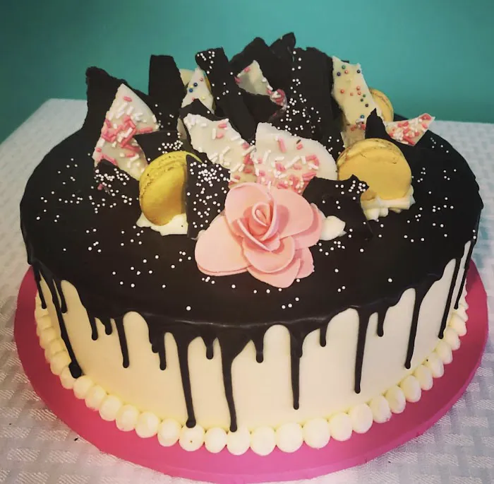 Kelly Banks Cakes Picture 3
