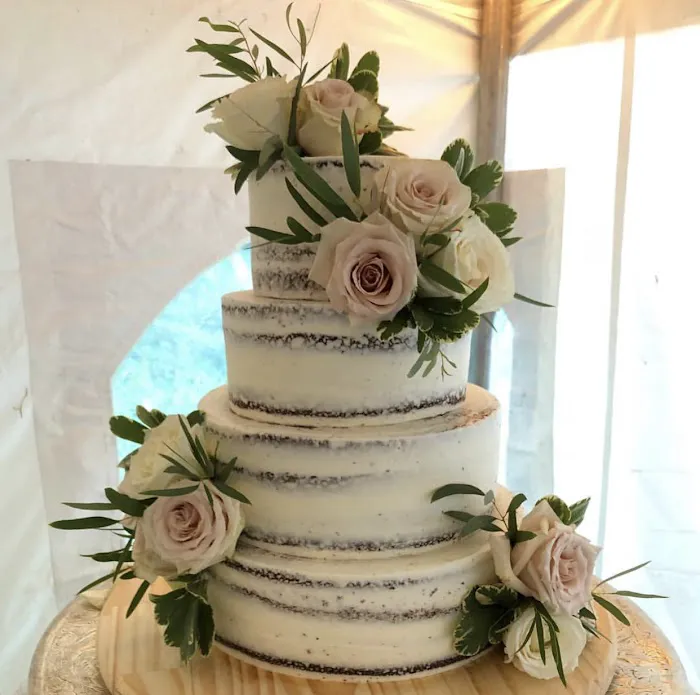 Kelly Banks Cakes Picture 6