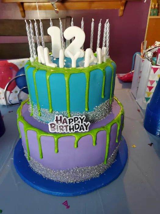 Kelly Banks Cakes Picture 8