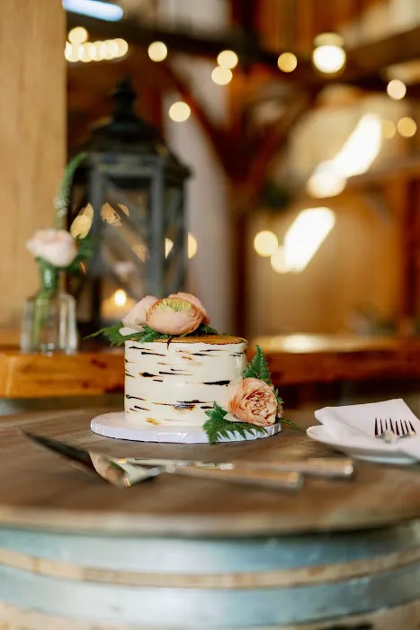 Leah's Cakery Picture 5