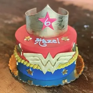 Leah's Cakery Picture 6