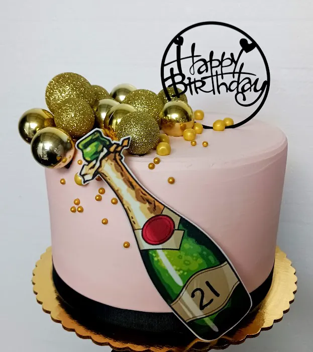 classy cakes Picture 1