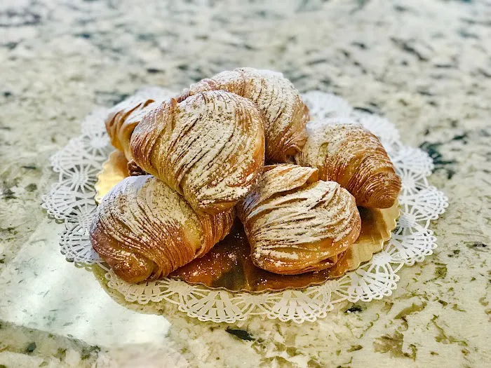 Salvatore's Italian Bakery & Bagel Shoppe Picture 2