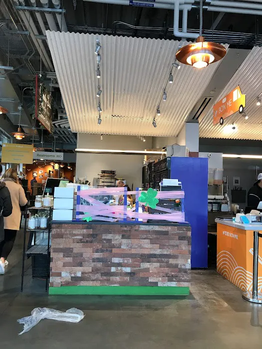 Jennifer Lee's Gourmet Bakery Picture 1