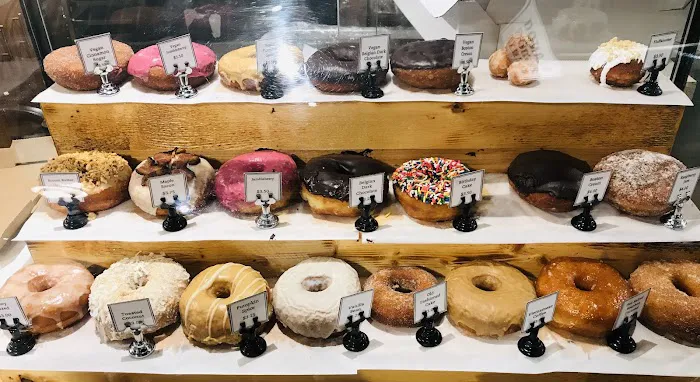 Union Square Donuts Picture 4