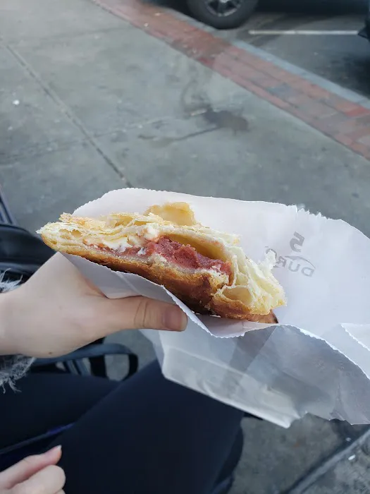 La Sultana Bakery Picture 7