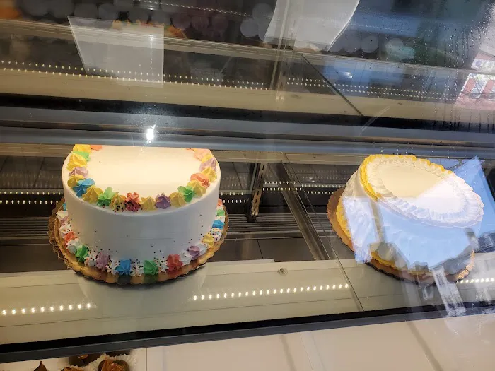 La Sultana Bakery Picture 4