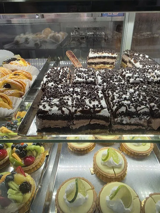 Modern Pastry Shop Picture 5