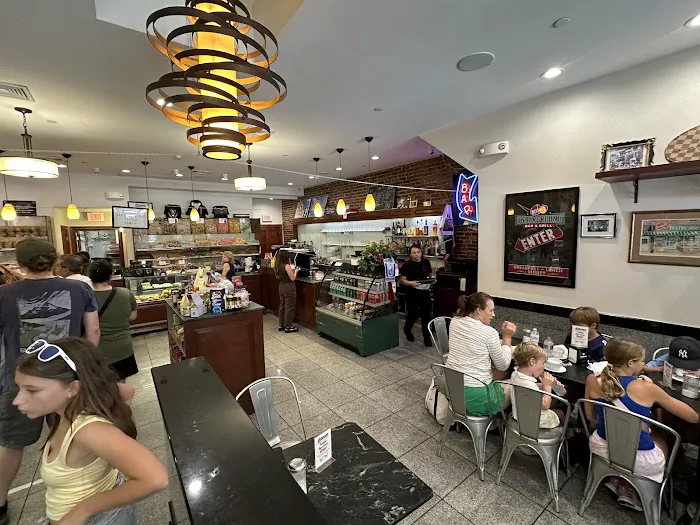 Modern Pastry Shop Picture 2