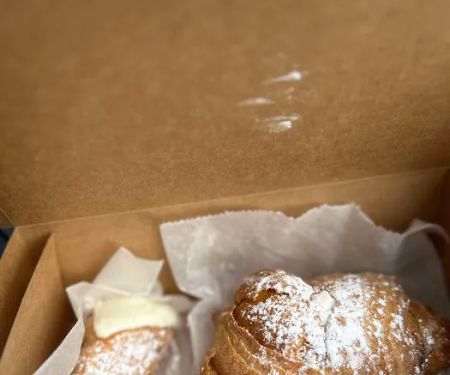 Mike's Pastry