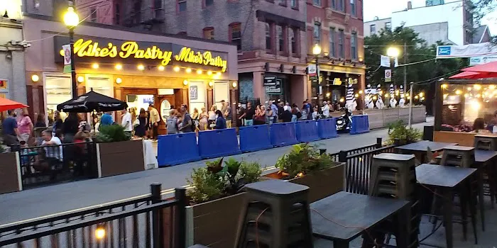 Mike's Pastry Picture 2