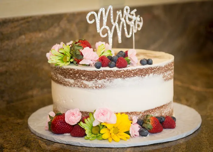 Three Sisters Cake Shop Picture 3