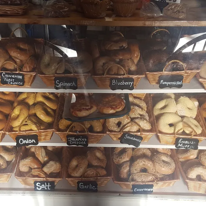 Browns Bagel Shop Picture 8