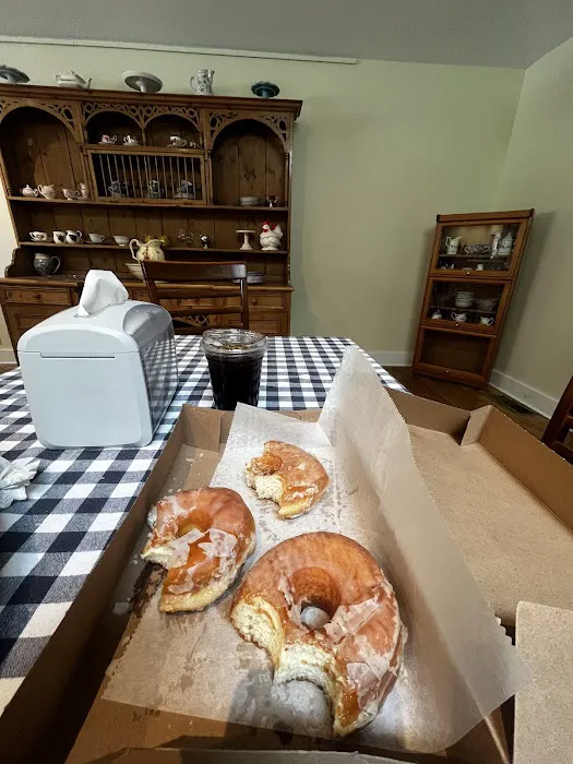 Mad River Donuts Picture 2