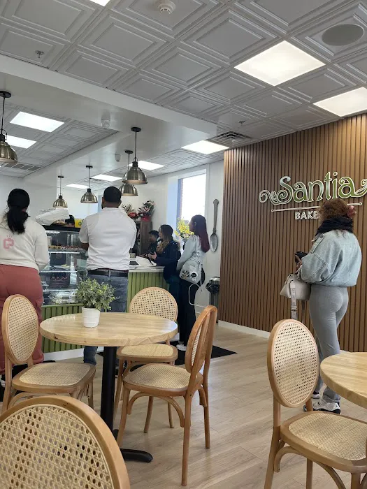Santia Bakery Picture 4