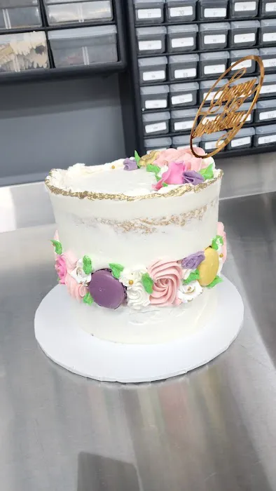 Eunices Bakery Picture 4