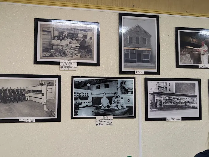 Tripoli Pizza & Bakery - Lawrence Picture 7