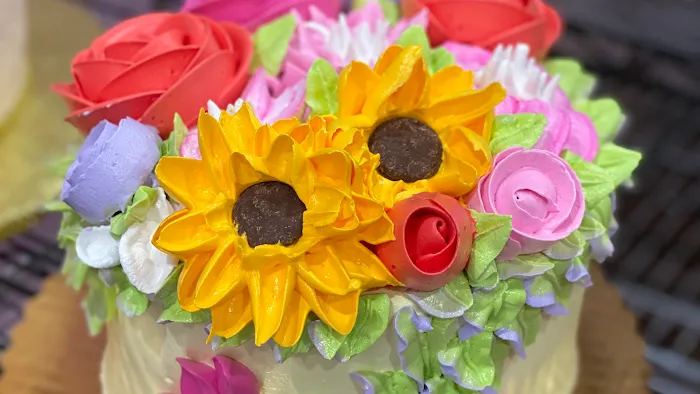 Sweet Grace Heavenly Cakes Picture 10