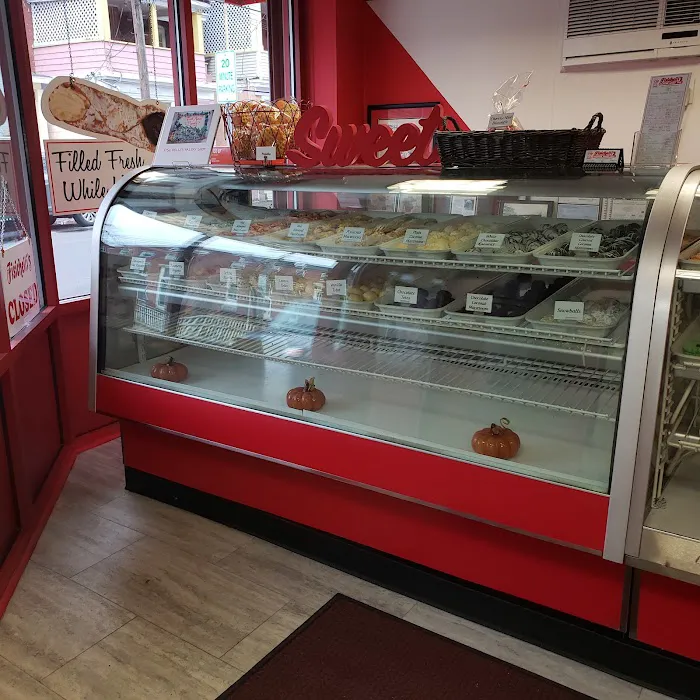 Fisichelli's Pastry Shop Picture 7