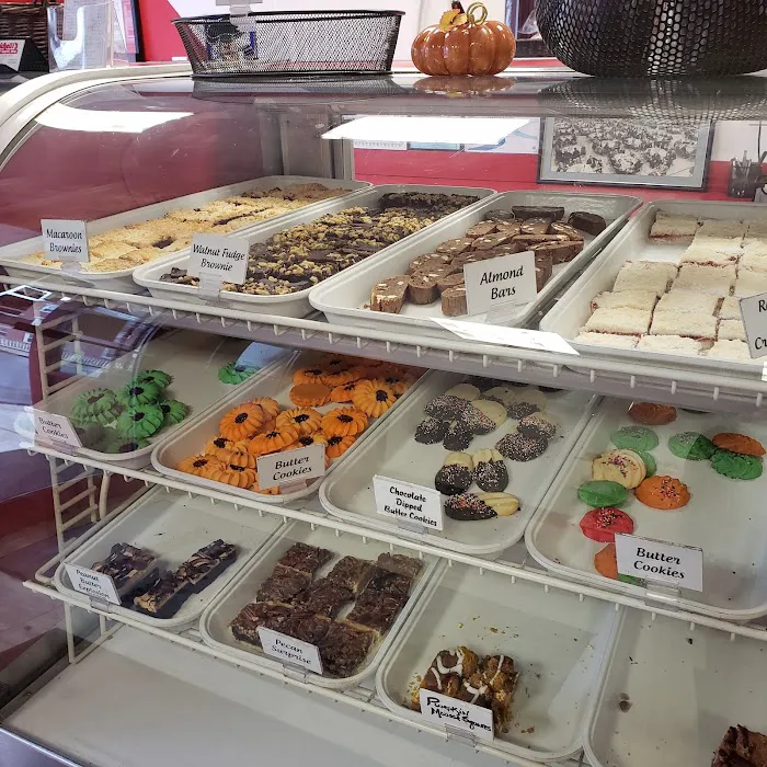 Fisichelli's Pastry Shop Picture 10