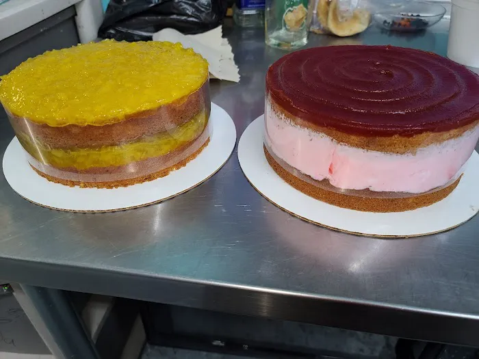Carlos Cakes Picture 1