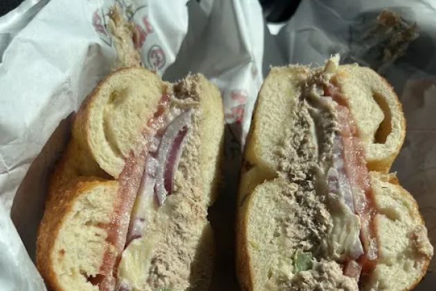 3 Men and a Bagel
