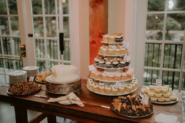 Sweet Girlz Bakery Picture 2