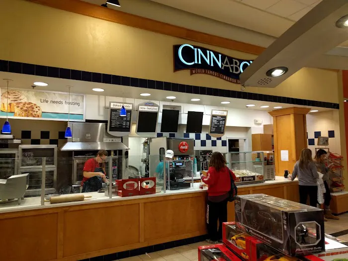 Cinnabon Picture 8