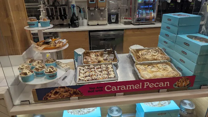 Cinnabon Picture 3